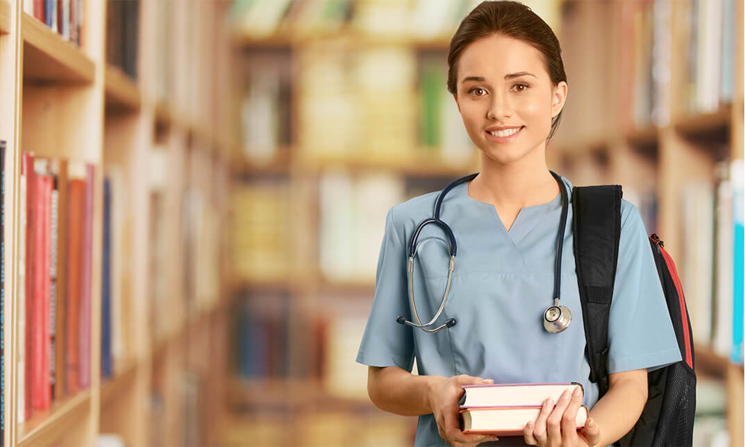 what does a nursing assistant do
